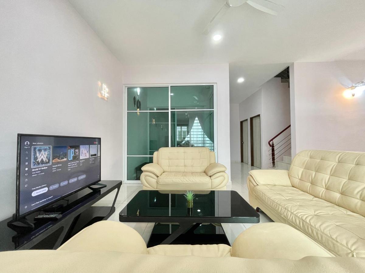 Langkawi Cozy Holiday Home At Taman Simfoni By Zervin Kuah Extérieur photo
