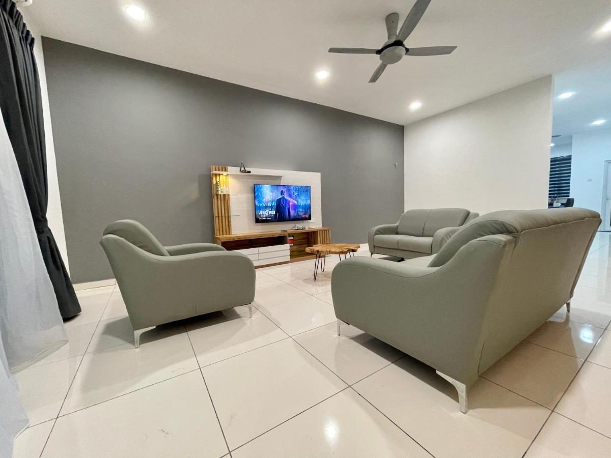 Langkawi Cozy Holiday Home At Taman Simfoni By Zervin Kuah Extérieur photo